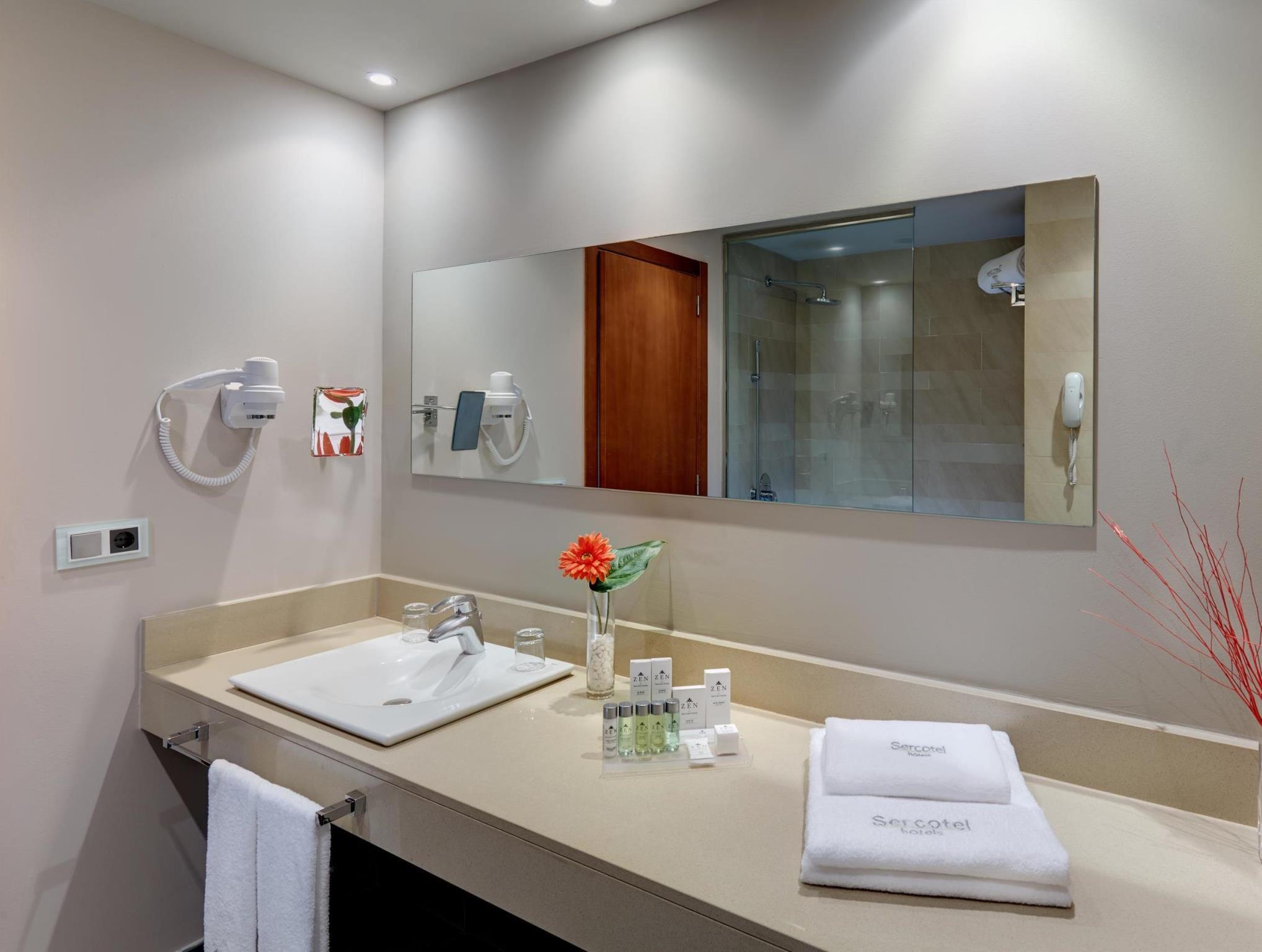 Sercotel Ciutat De 4* Montcada i Reixac