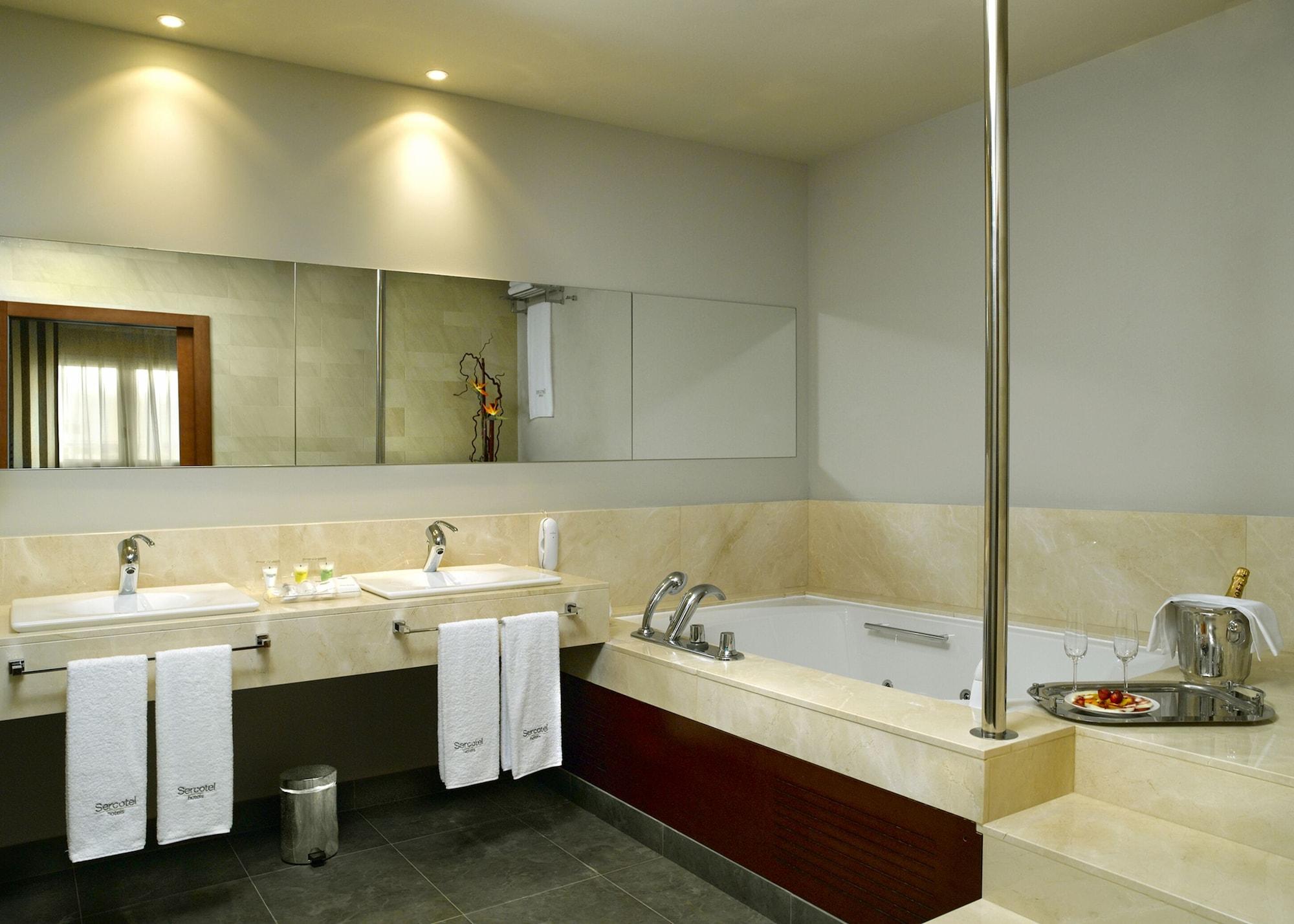 Sercotel Ciutat De 4*